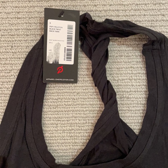 NWT Peloton twist back tank - Picture 2 of 4
